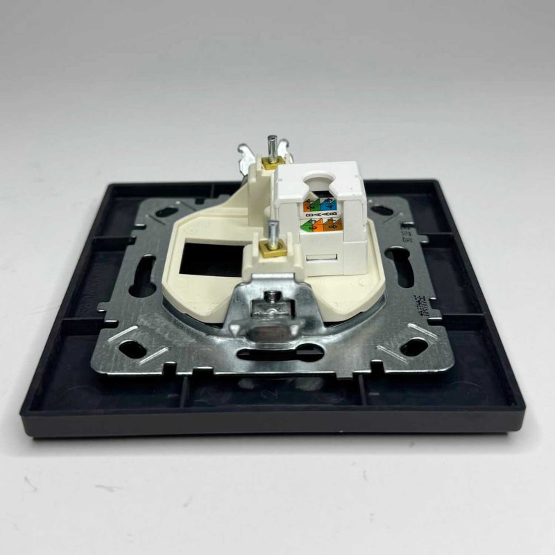 Розетка Nilson Alegra X антрацит матовий комп'ютерна CAT5e RJ45 ( 35441044 )