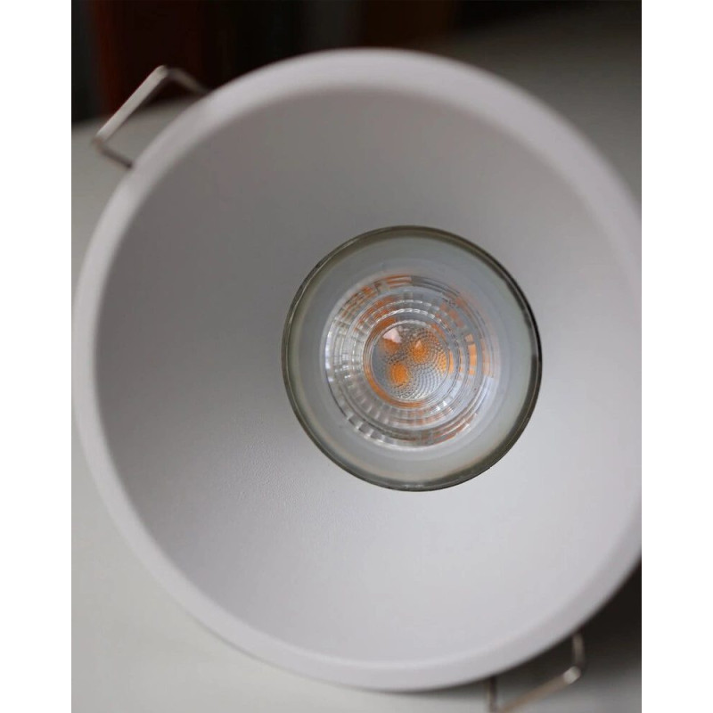 Точечный светильник Lumineka LM-IO-WH GU10 1x50W IP20 белый