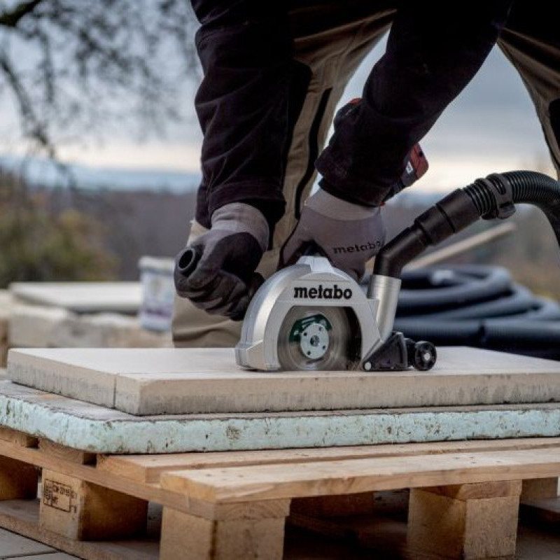 Акумуляторна кутова шліфувальна машина Metabo WB 18 LTX BL 15-125 Quick (601730660)