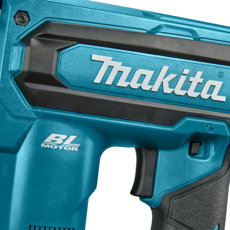 Акумуляторний штифтозабивний пістолет Makita PT001GZ XGT