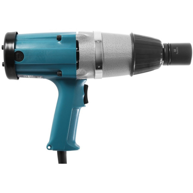 Ударный гайковерт Makita 6906 620Вт