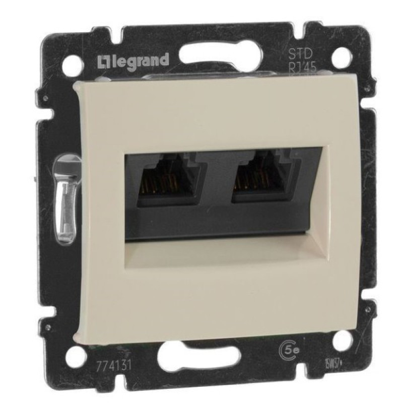 Механизм розетки компьютерной 2xRJ-45 UTP Cat.5e Valena слоновая кость