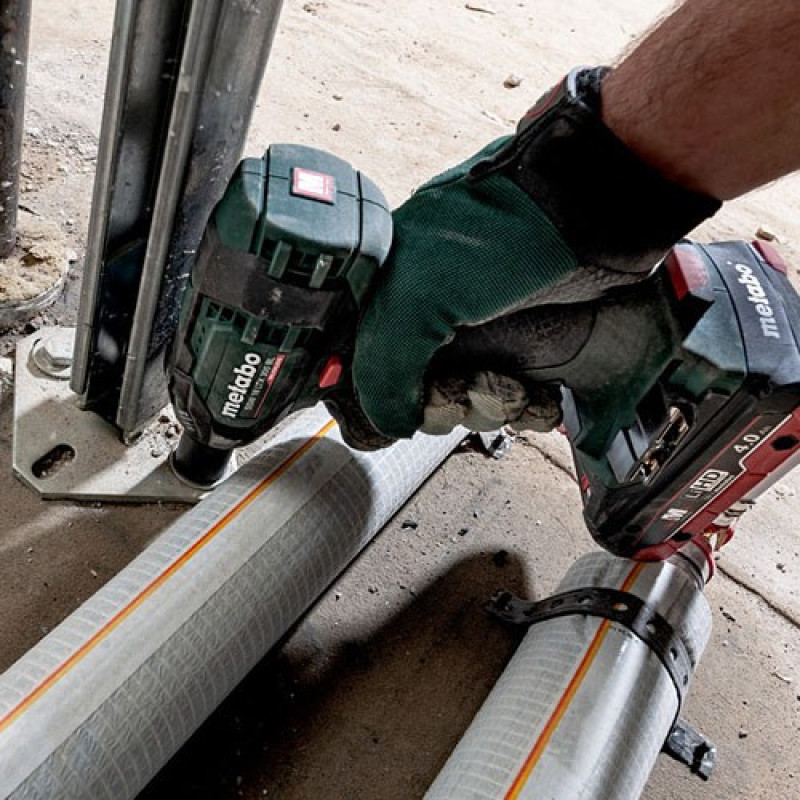 Аккумуляторный ударный гайковерт Metabo SSW 18 LTX 300 BL 0-2650 об/мин 2x LiHD 4Ач (602395800)