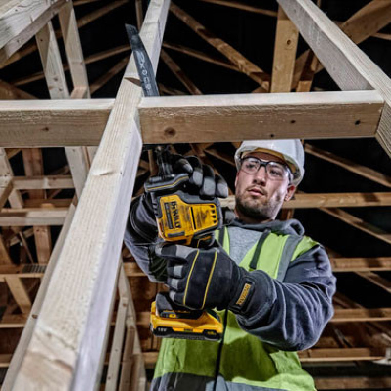 Сабельная аккумуляторная бесщеточная пила DeWALT DCS369N XR Li-Ion 18В 0-2800ход/мин