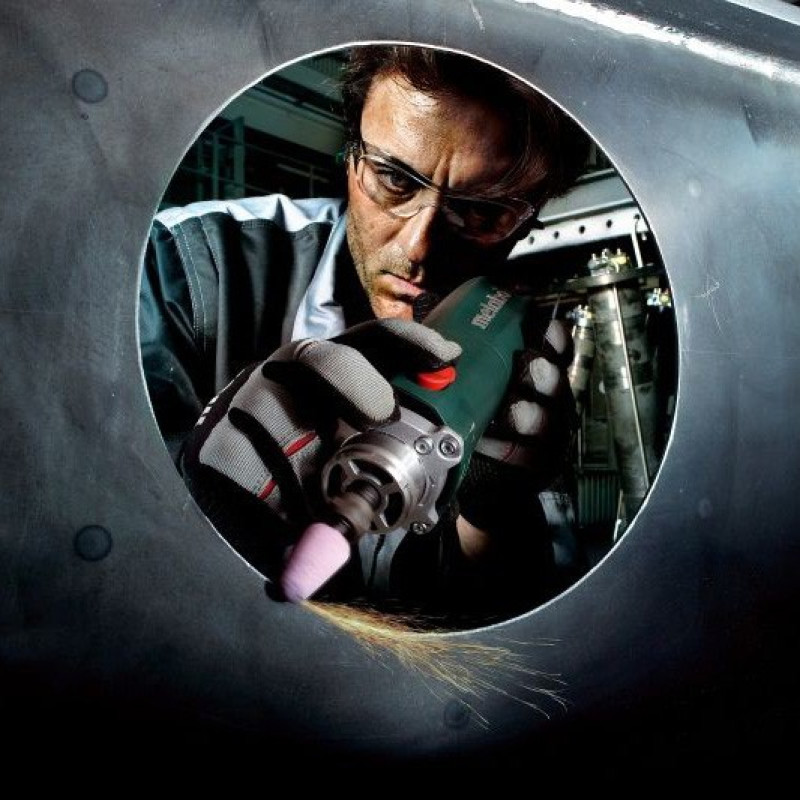 Прямошлифовальная машина Metabo GE 710 COMPACT 710Вт цанга 6мм (600615000)