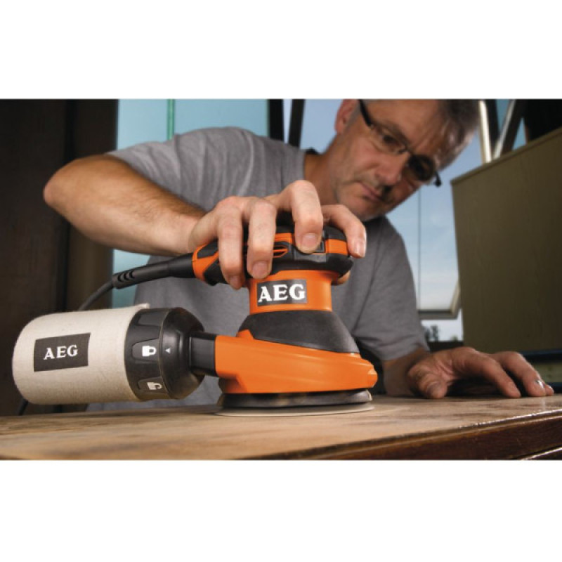 Эксцентриковая шлифмашина AEG 4935416100 300Вт