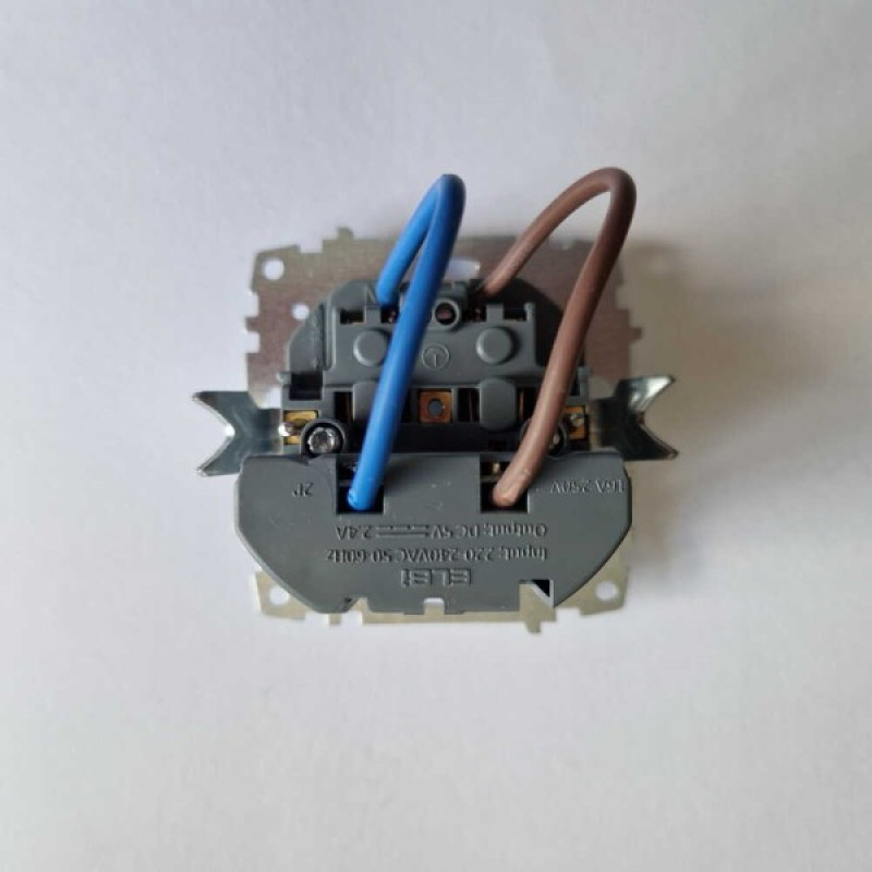 Розетка ZENA ELBI чорний металік 1-на з заземленням + 2USB ( Type C+A ) без рамки ( 609-011100-334 )