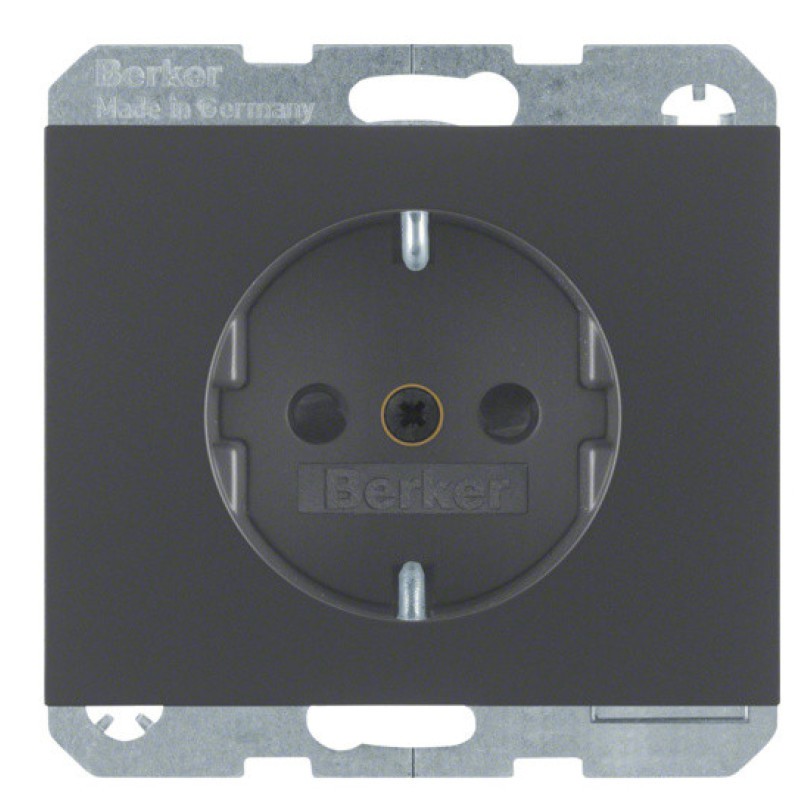 Розетка Berker K.1 47357006 с защитой контактов с заземлением (антрацит)