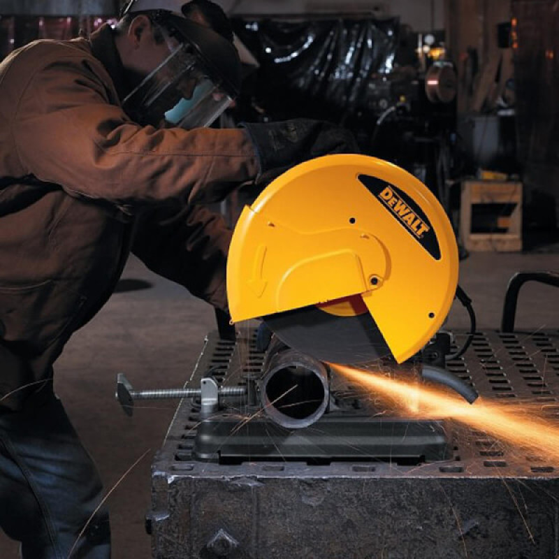 Монтажна пилка DeWALT D28730 2300Вт