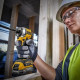 Ударний акумуляторний безщітковий шурупокрут DeWALT DCF850E2T XR Li-Ion 18В з 2 акумуляторами