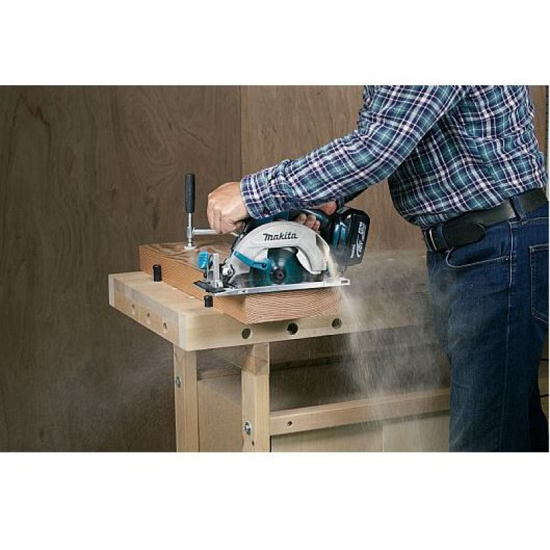 Акумуляторна циркулярка Makita DHS680Z