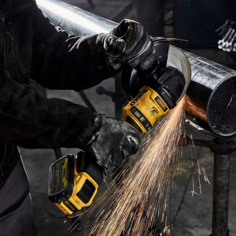Угловая аккумуляторная бесщеточная шлифмашина DeWALT DCG440N Flexvolt XR Li-lon 54В Ø180мм 6500об/мин
