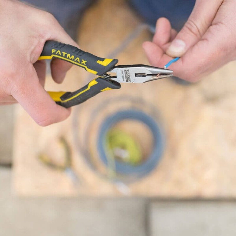 Міні плоскогубці із загостреними губками Stanley FatMax 125мм