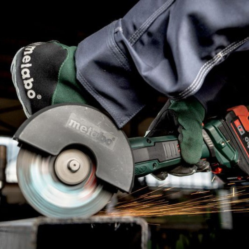 Аккумуляторная угловая шлифмашина Metabo WPB 18 LT BL 11-125 Quick (613059850)
